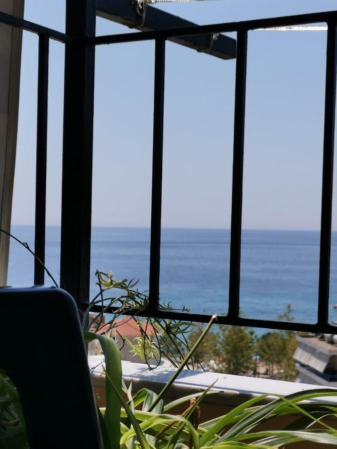 Brb Rooms Himare Exterior photo