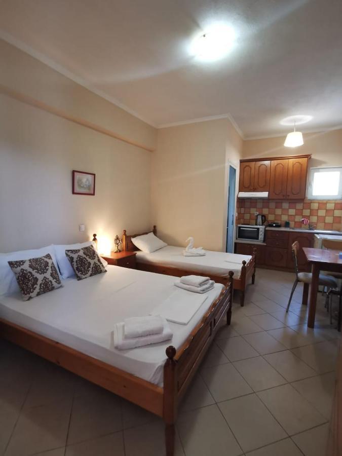 Brb Rooms Himare Exterior photo
