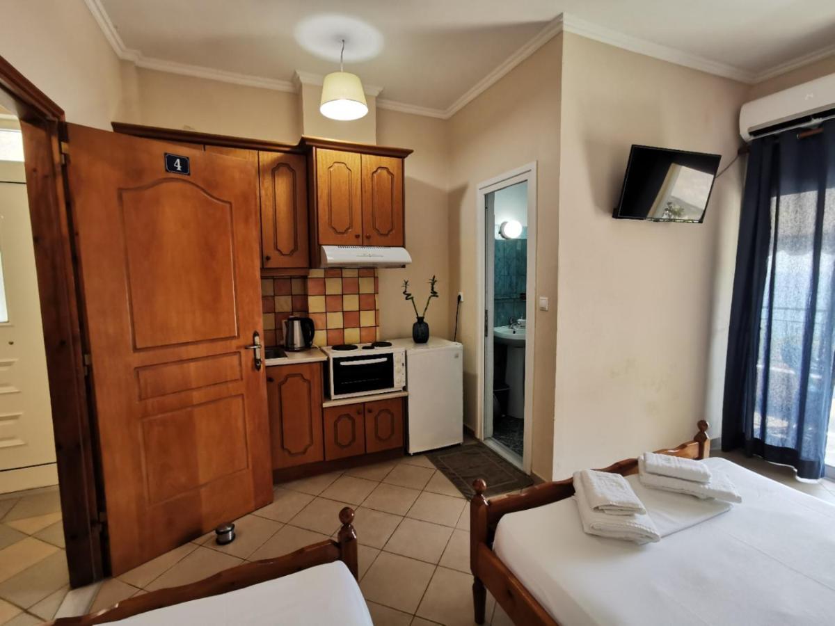 Brb Rooms Himare Exterior photo