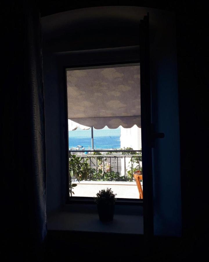 Brb Rooms Himare Exterior photo